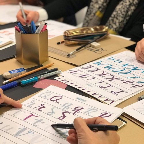 Lettering con las alumnas de SoyLetrista en el Taller de Barcelona